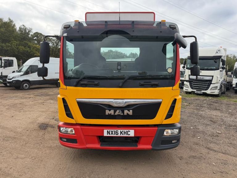 MAN TGL 8.180 2016 7.5 ton 20ft drop side flat bed EURO 6 auto air con