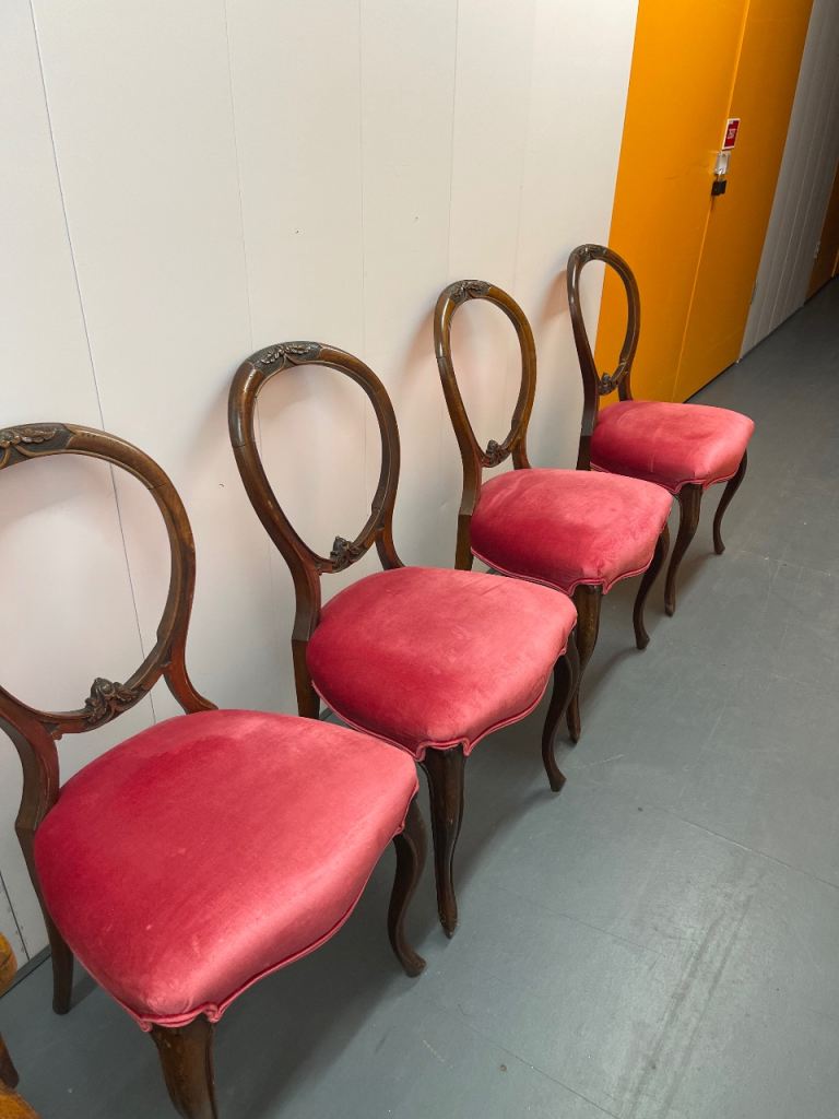 Set of 4 Antique Wooden Dining Chairs with fuschia Upholstery