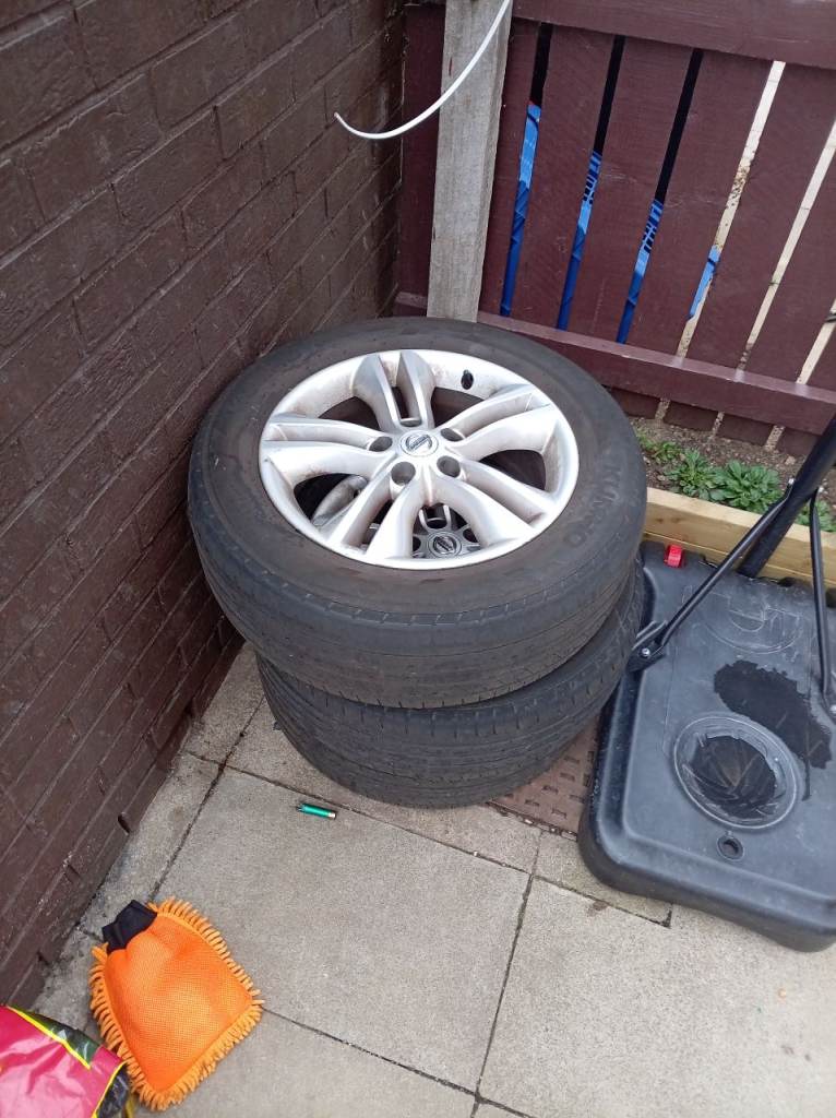 nissan wheels