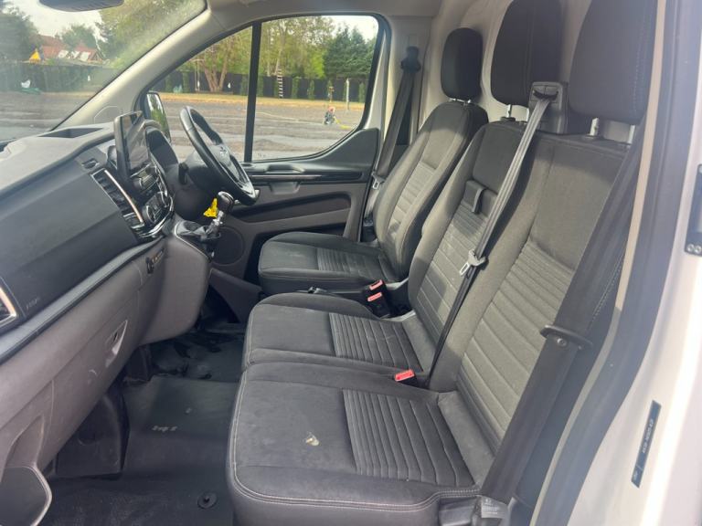 2022 Ford Transit Custom 300 LIMITED P/V ECOBLUE L2 Panel Van Diesel Manual