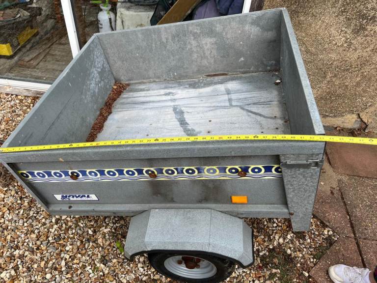 SMALL TRAILER