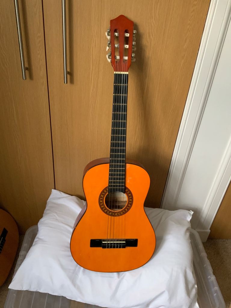 Beginners small guitar