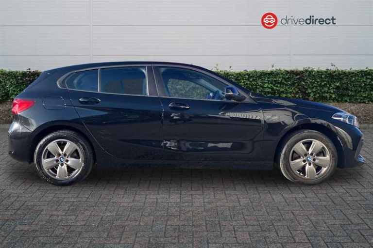 2022 BMW 1 Series 118i [136] SE 5dr [Live Cockpit Professional] HATCHBACK PETROL Manual