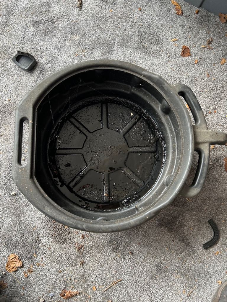Oil drainer 