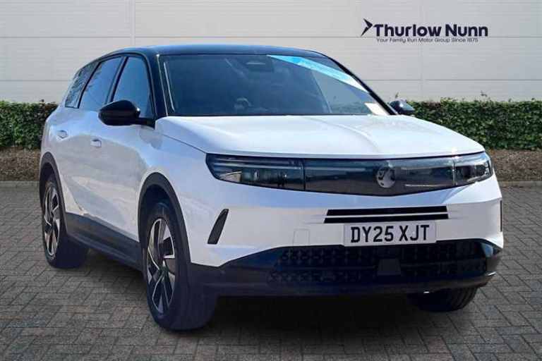 2025 Vauxhall Grandland 1.2 Ultimate SUV 5dr Petrol Hybrid e-DCT Euro 6 (s/s) (136 ps) SUV Hybrid...