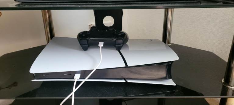 Playstation 5 slim digital 