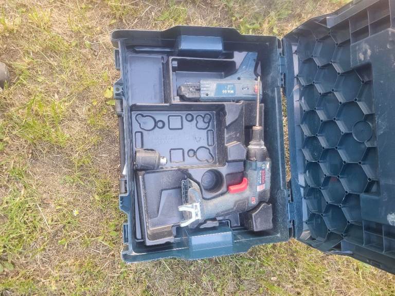 Bosch Cordless collated plasterboard Drill in Case – Good Condition