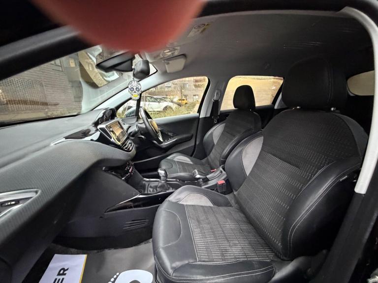 2015 Peugeot 2008 1.2 VTi Allure 5dr HATCHBACK PETROL Manual