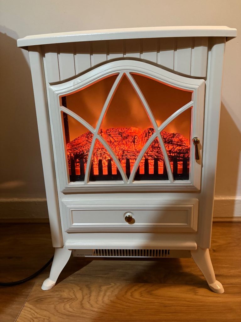 Electric Fireplace Heater with Flame Effect – White* New