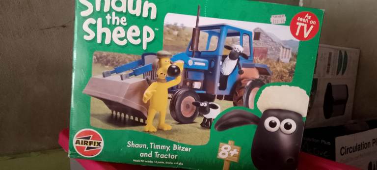 Airfix Shaun the Sheep Figures and Tractor Toy
