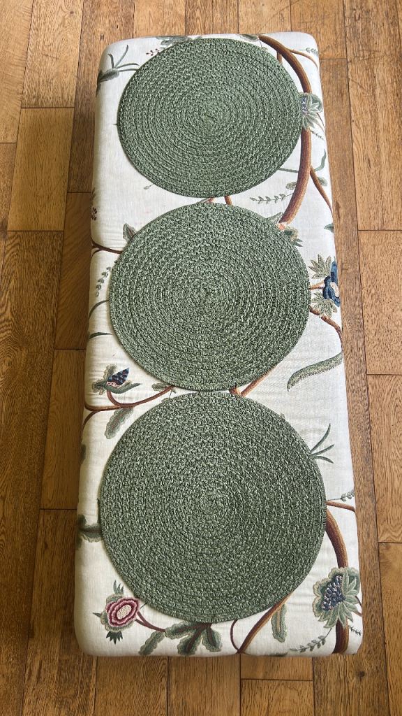 Woven table mats 