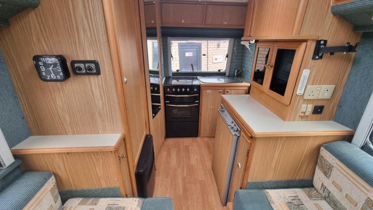 Auto Sleeper Executive