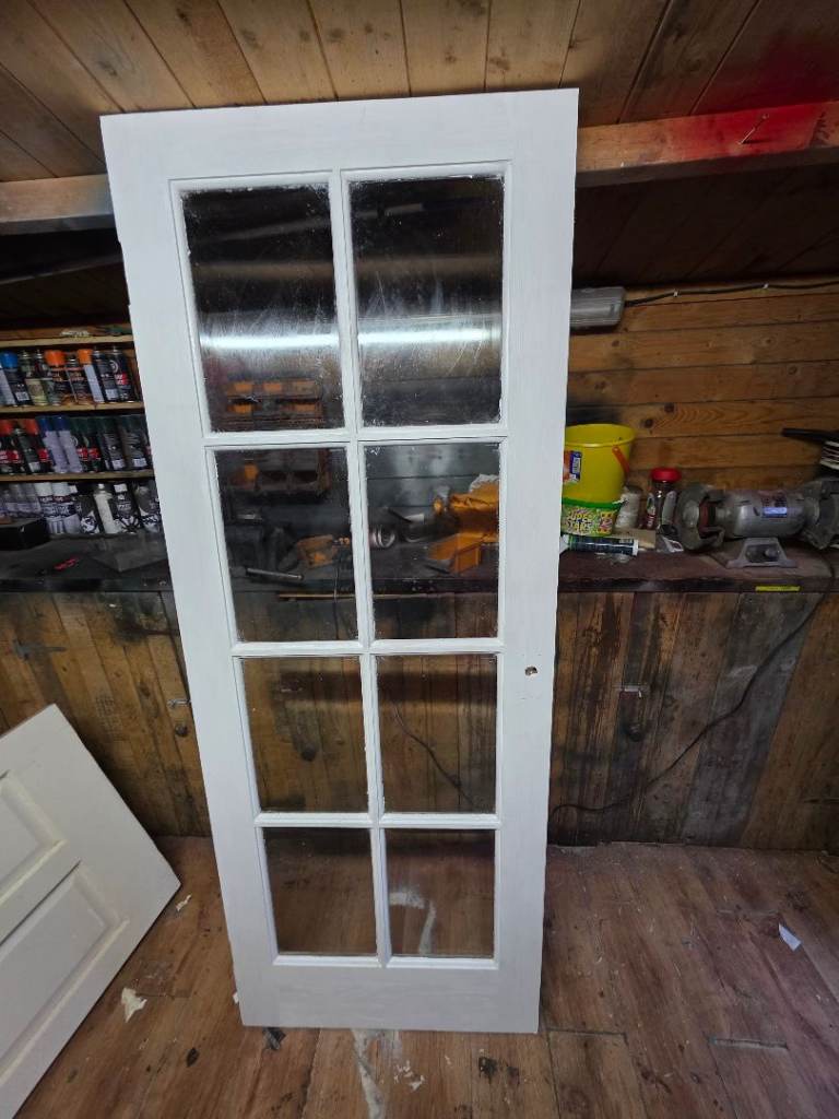 Glazed internal door