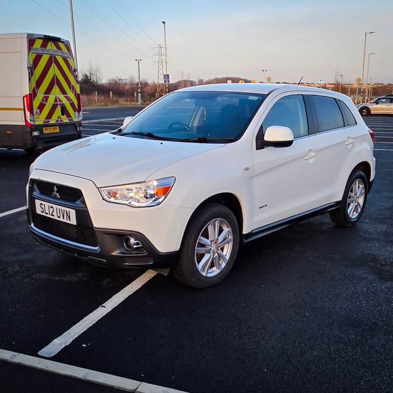 2012 Mitsubishi ASX 3 Di-D Manual