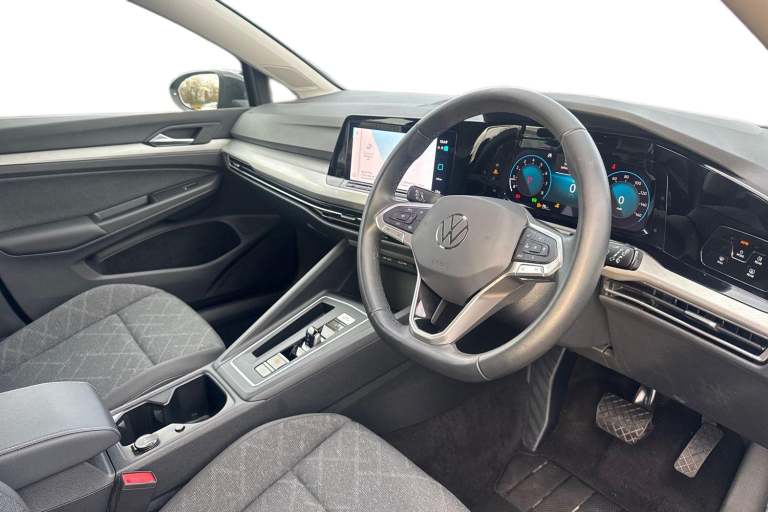  Volkswagen Golf 1.5 Etsi Mhev Life Hatchback 5dr Petrol Hybrid Dsg Euro 6 s/s