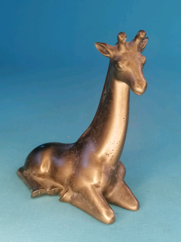image for 3,3-inch miniature Giraffe Sculpture. 