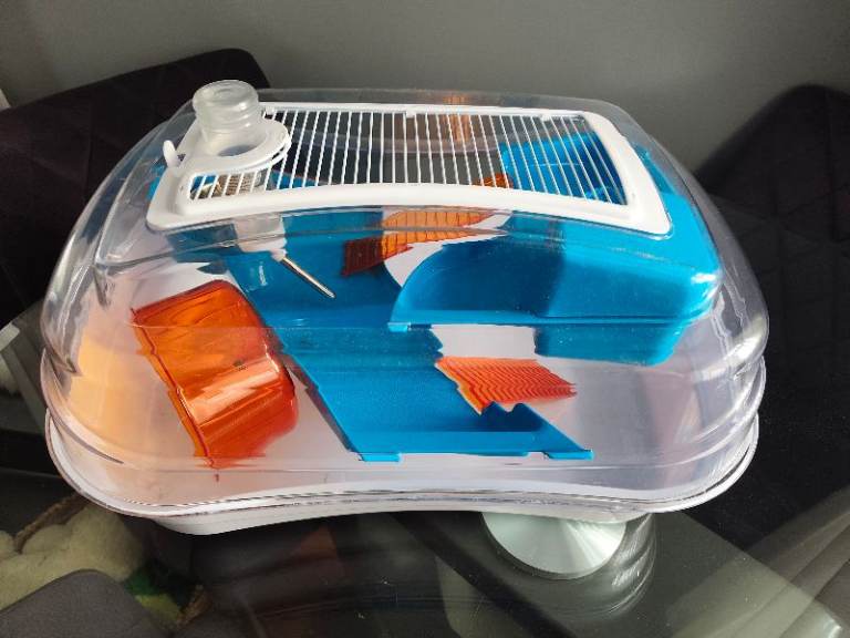 Hamster cage with transport box 