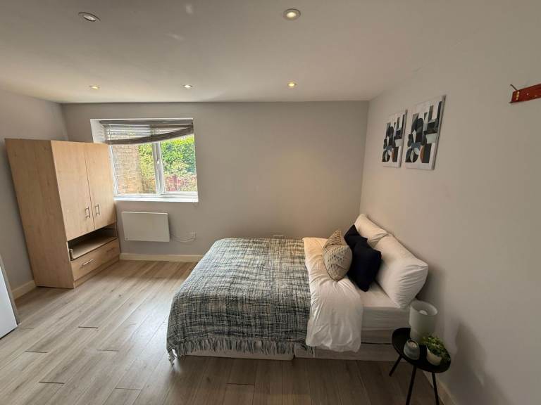 BENEFITS ACCEPTED - Studio Flat Available in Northolt Ealing UB5
