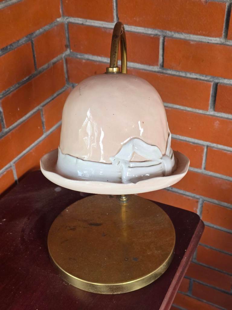 Very Pretty Vintage Table Lamp