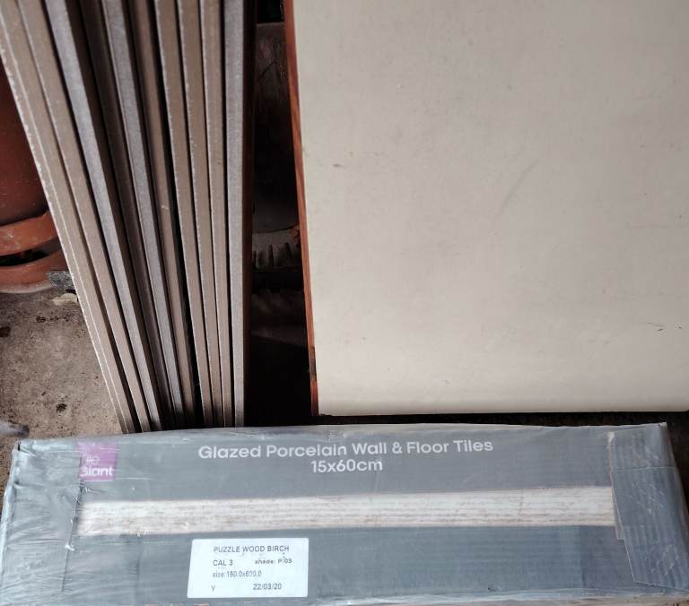 BRAND NEW TILES - WOOD EFFECT 