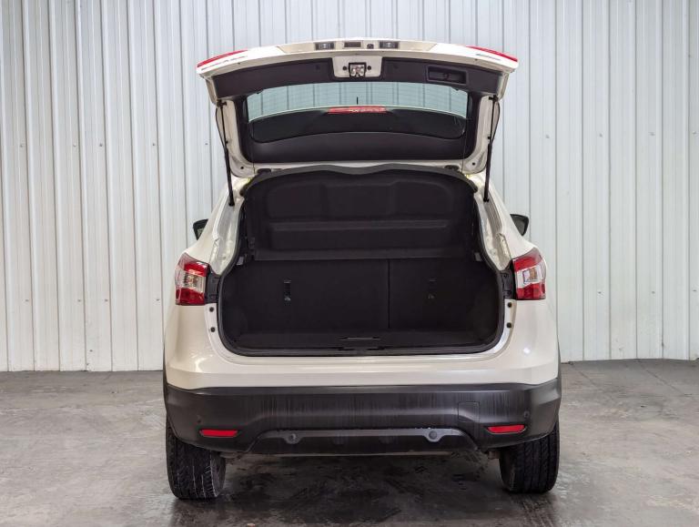 2015 Nissan Qashqai 1.5 Qashqai N-Tec+ dCi 5dr SUV Diesel Manual