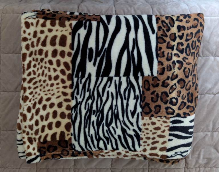 King size African/safari themed throw/blanket
