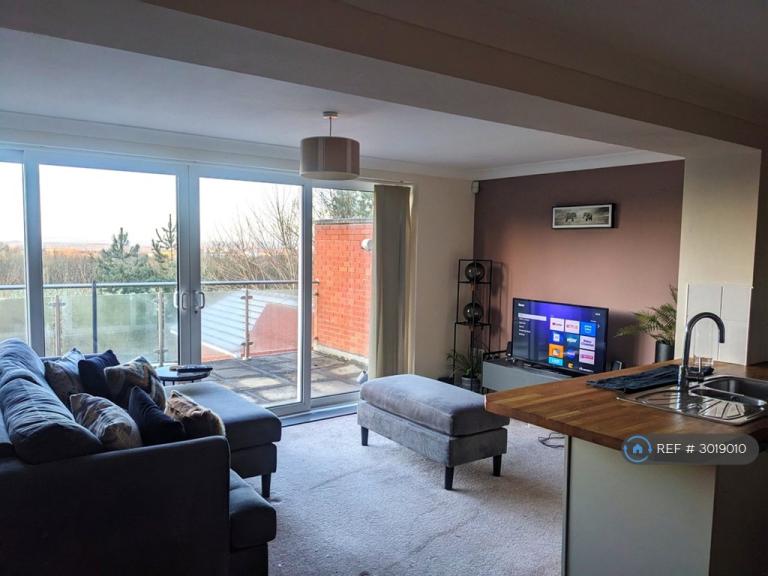2 bedroom flat in Parkway Road, Dudley, DY1 (2 bed) (#3019010)