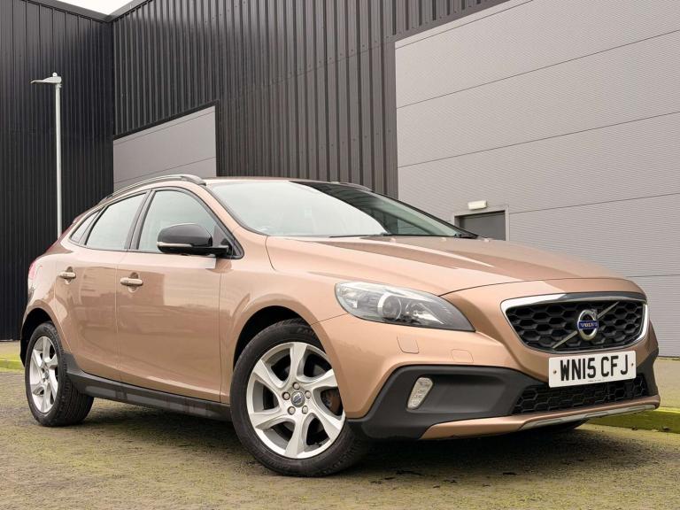 2015 Volvo V40 D2 Cross Country Lux Nav 5dr Powershift HATCHBACK DIESEL Automatic