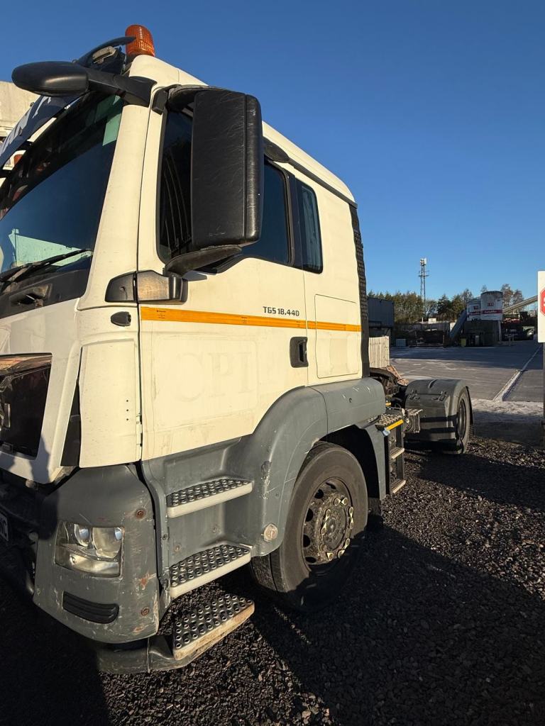 MAN/ ERF TGS 4x2 Artic Units 