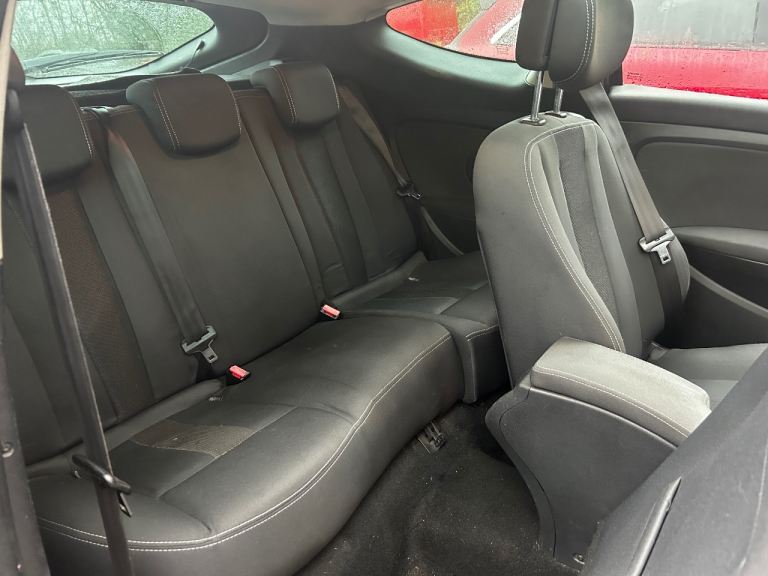 Renault Megane DYNAMIQUE TomTom, 1 year MOT, great specification, Service history! 