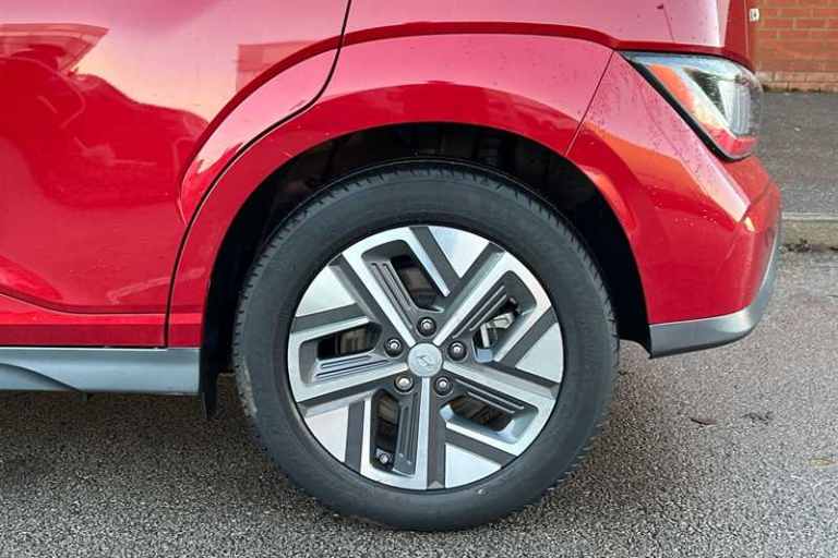 2022 Hyundai KONA 64kWh Premium SUV 5dr Electric Auto (10.5kW Charger) (204 ps) SUV Electric Auto...