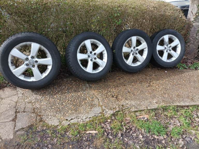 Lexus RX300 RX350 RX400h Set of 4 Alloy wheels 18' and tyres good