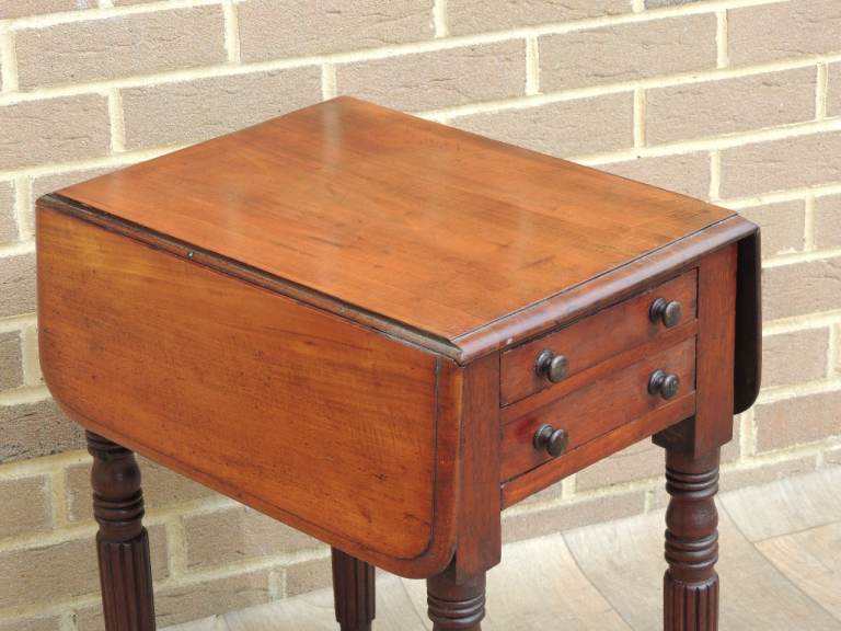 Victorian Antique Side Table (UK Drelivery)