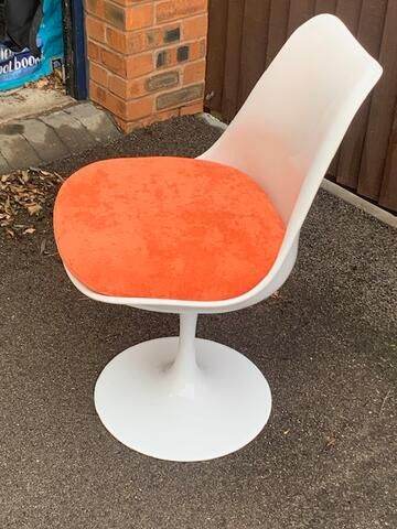 Swivel Chair - Retro