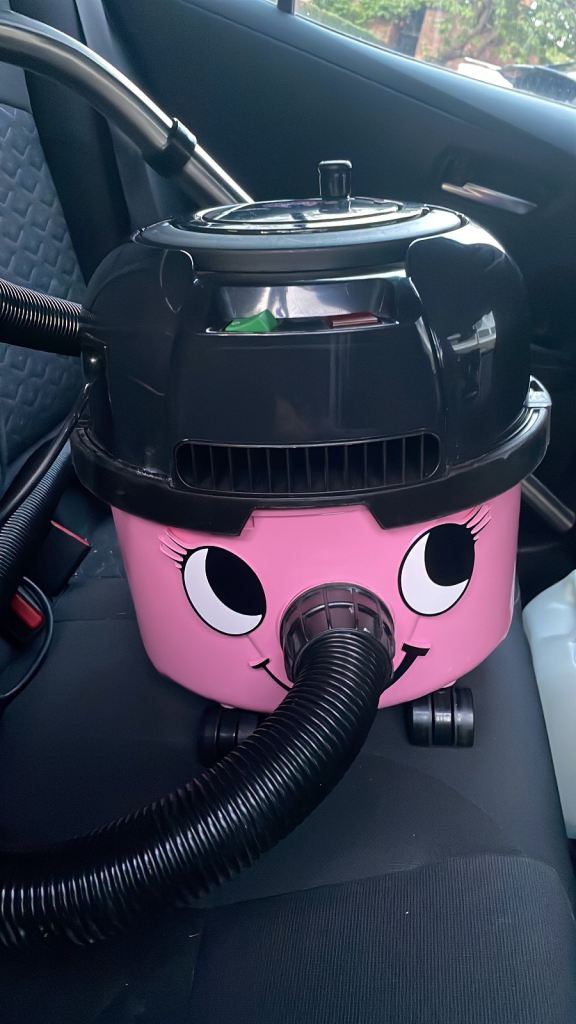 Hetty Pet Corded Bagged Cylinder Vacuum Cleaner