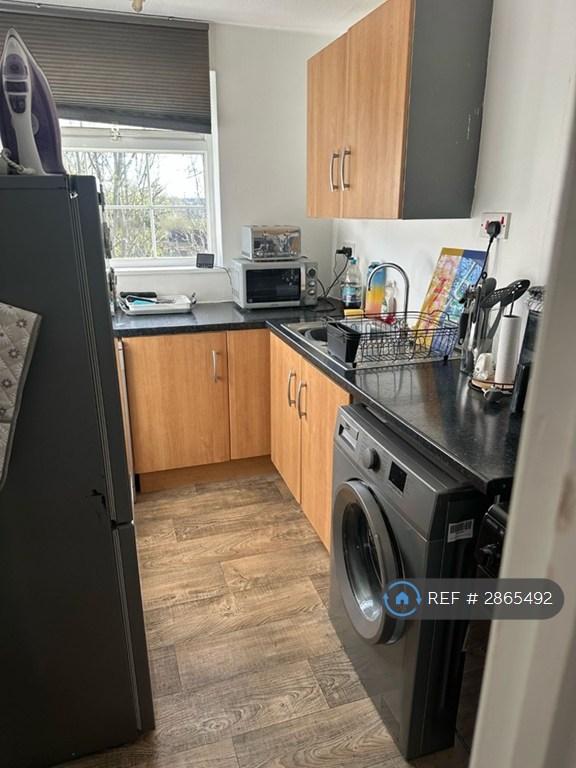 1 bedroom flat in Chesterman Close, Awsworth, Nottingham, NG16 (1 bed) (#2865492)