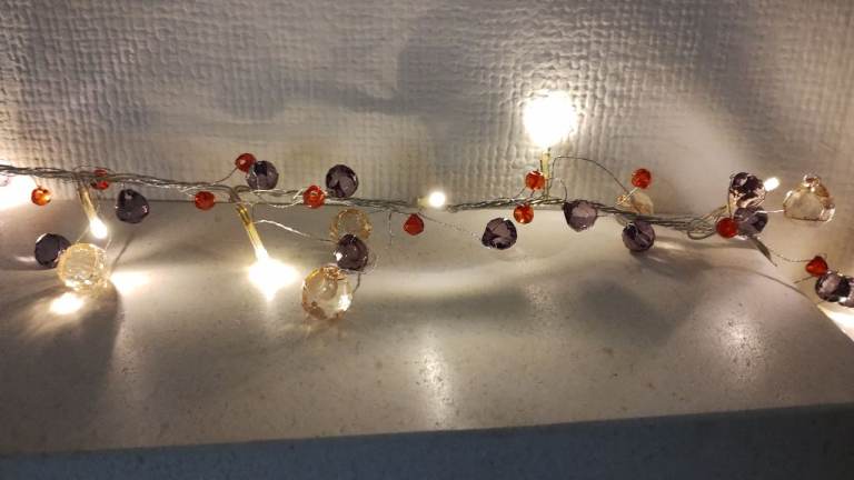 Mains decorative lights 