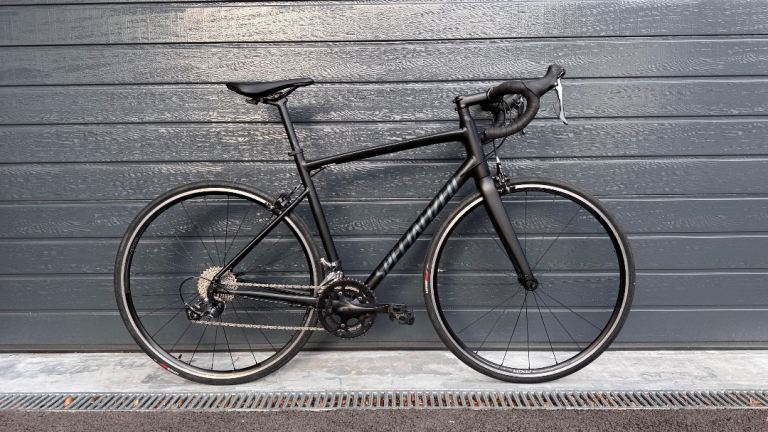Specialized Allez Road Bike Size 56 Mint Condition