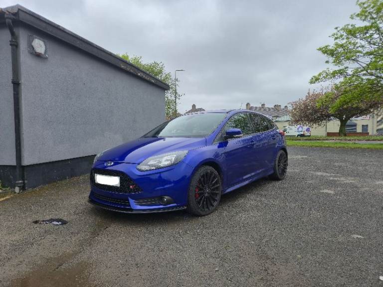 Ford, FOCUS ST, Hatchback, 2013, Manual, 1999 (cc), 5 doors