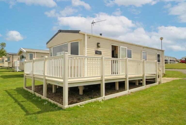 ABI Trieste 2017 static caravan sited at Allhallows, Kent. 3 bedrooms, DG/CH