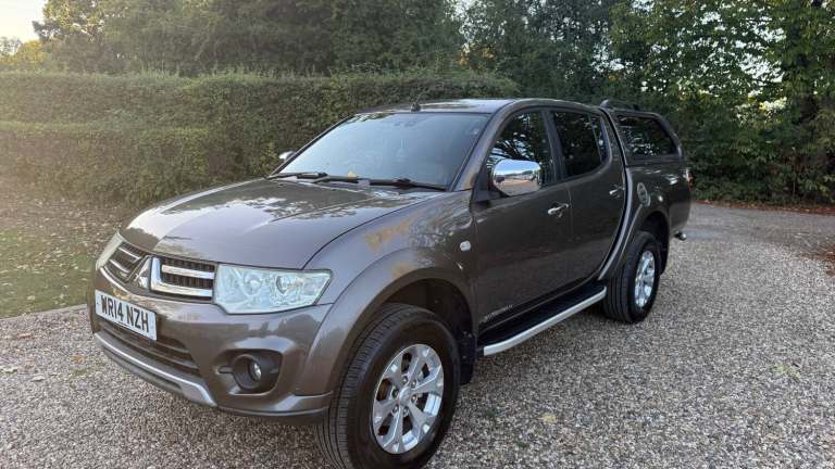 2014 Mitsubishi L200 Double Cab DI-D Barbarian 4WD Auto 176Bhp PICK UP Diesel Automatic