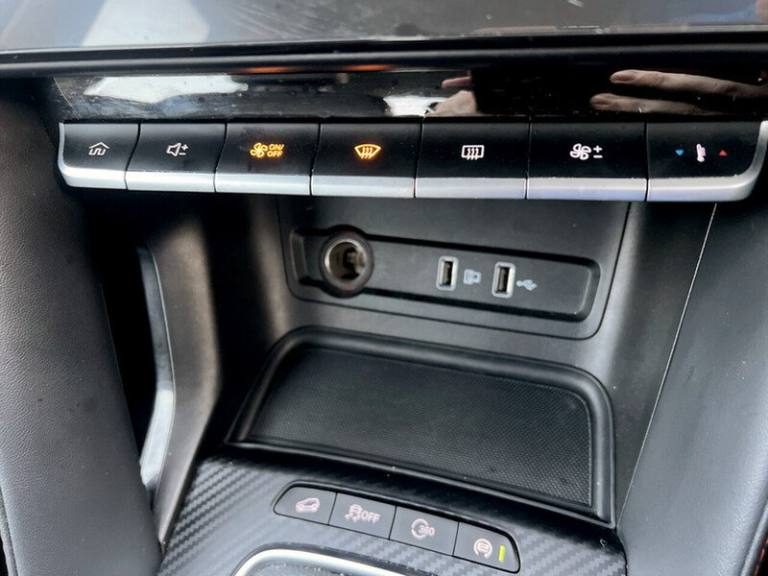 2022 MG MG ZS 1.5 VTi-TECH Exclusive 5dr HATCHBACK PETROL Manual