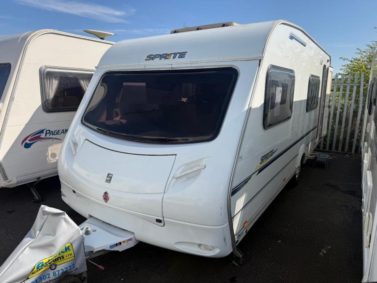 Sprite Major 6 Fixed Bunk Beds Side Dinette 