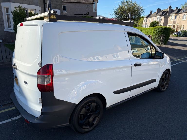 Ford, TRANSIT COURIER, Panel Van, 2015, Manual, 1498 (cc)