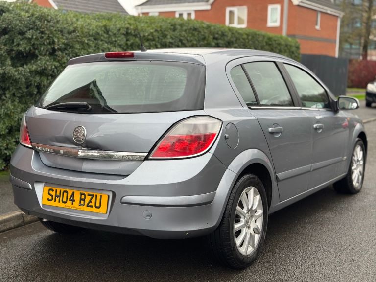 2004 VAUXHALL ASTRA DESIGN 1.8 AUTOMATIC 