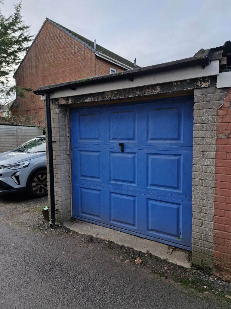 Garage to rent, Rumney, Cardiff