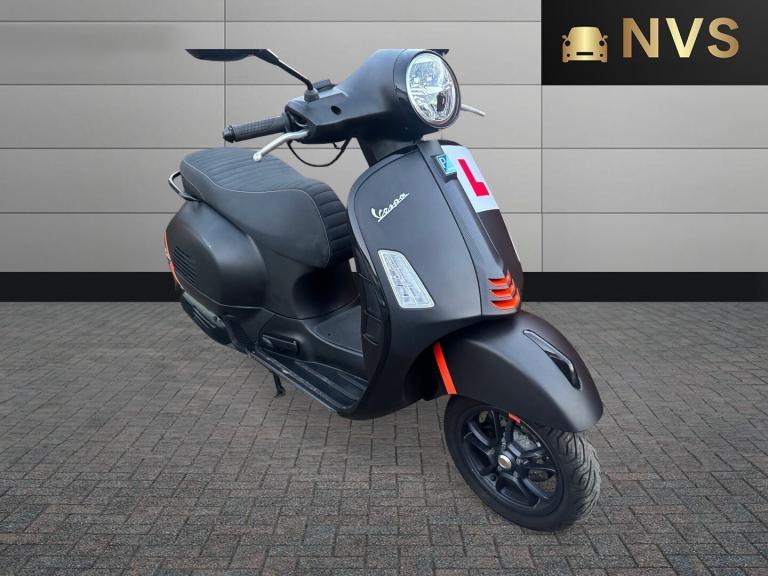 PIAGGIO VESPA GTS 125 SuperSport 2024