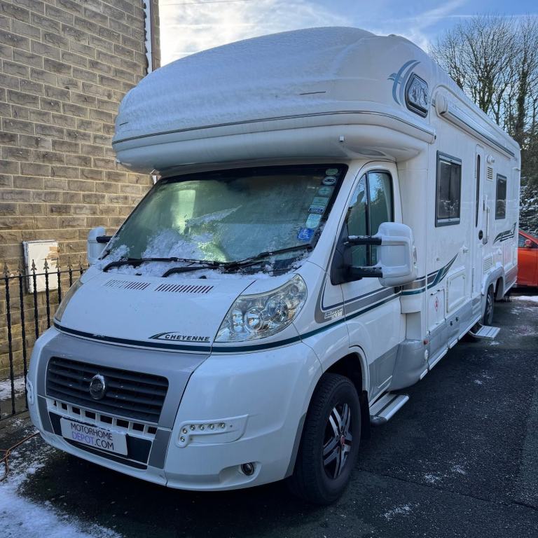 Auto-Trail Cheyenne 840SE 2009 End Washroom Fixed Single Beds Motorhome For Sale