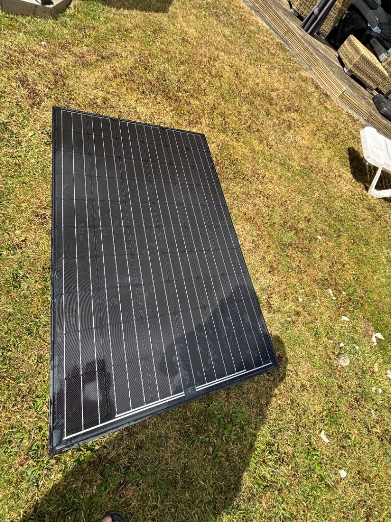 SUNMODULE PLUS SW 250 MONO BLACK solar panels