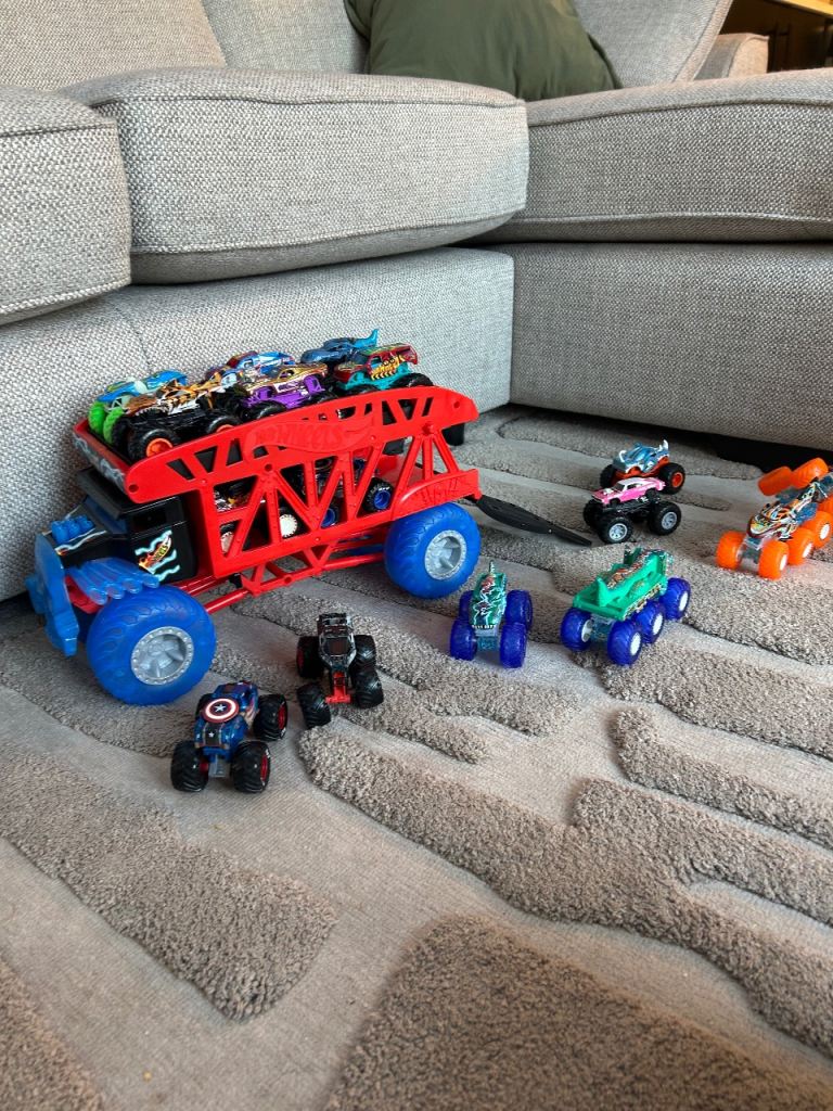 Hot Wheels Monster Truck Set